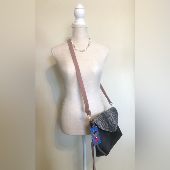 New - Picture 3 of 3